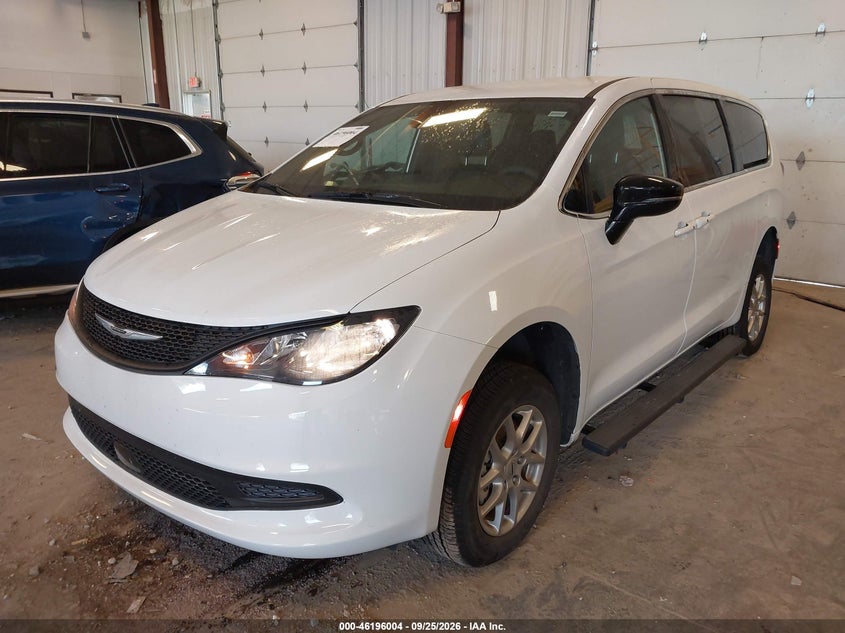 Vin: 2c4rc1cg6sr556979, lot: 46695888, chrysler voyager lx 20252