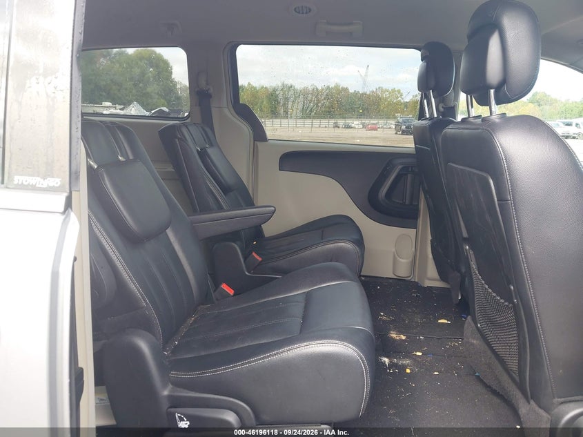 CHRYSLER TOWN & COUNTRY 2014 VIN 2C4RC1BG3ER292500