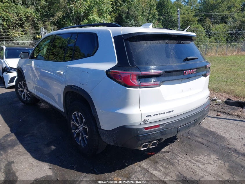 2025 GMC ACADIA AWD AT4 · Photo 3