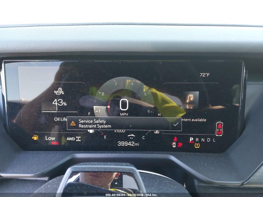 2025 GMC ACADIA AWD AT4 · Photo 7