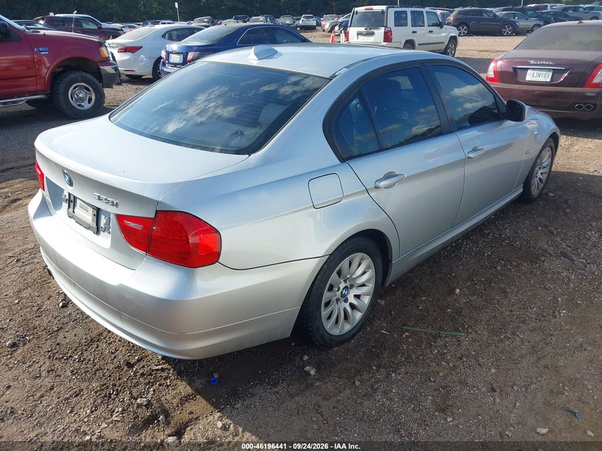 2009 BMW 3 SERIES 328I · Photo 4
