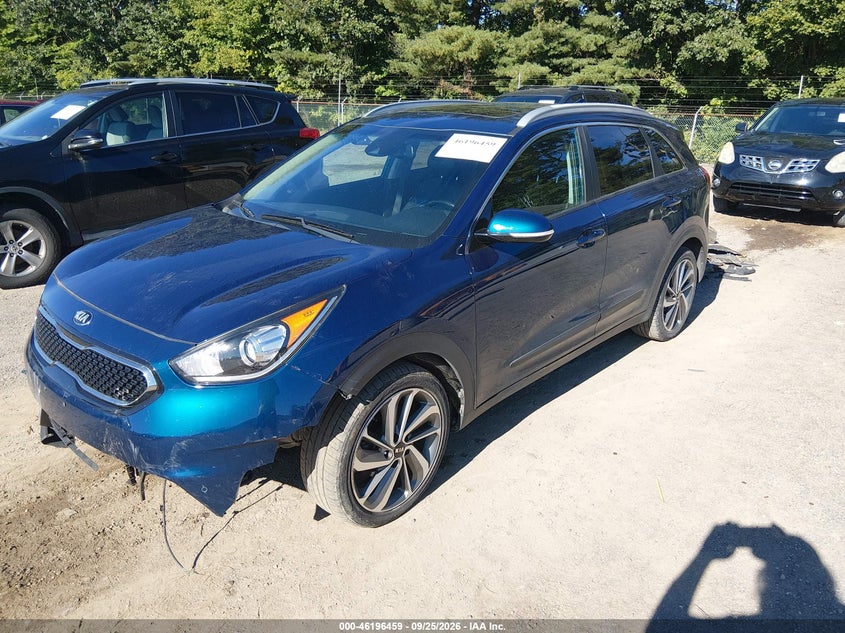 Vin: kndce3lc4j5177886, lot: 46696343, kia niro touring 20182
