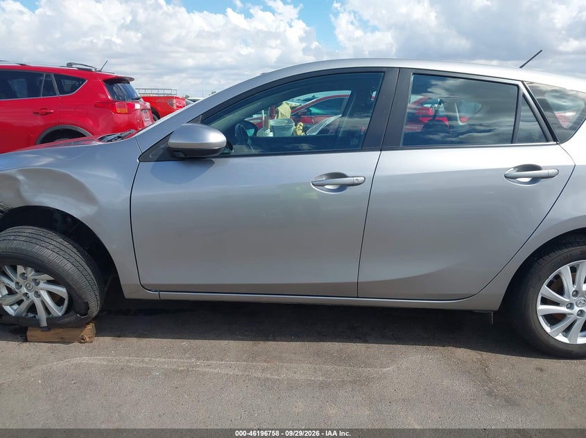 Фото 15 - MAZDA MAZDA3