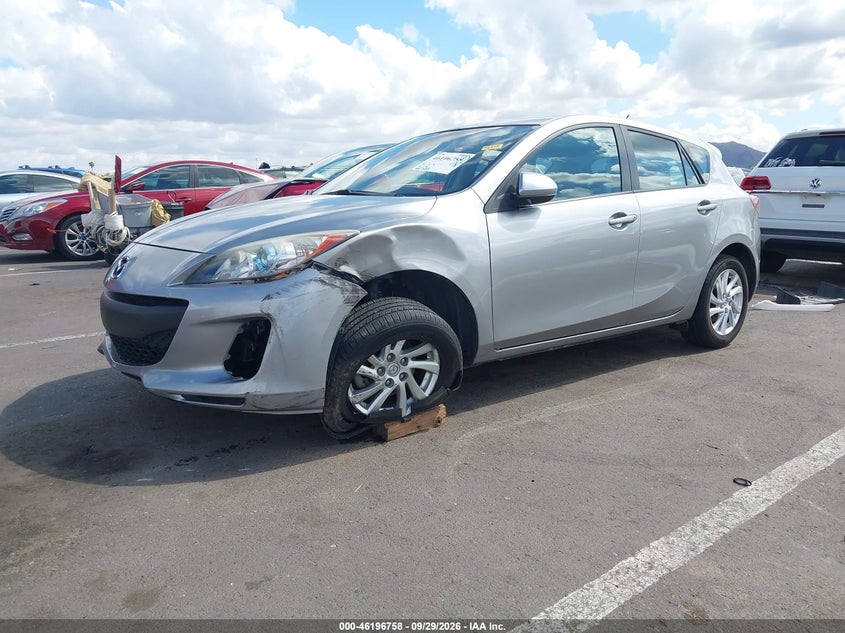 Фото 2 - MAZDA MAZDA3