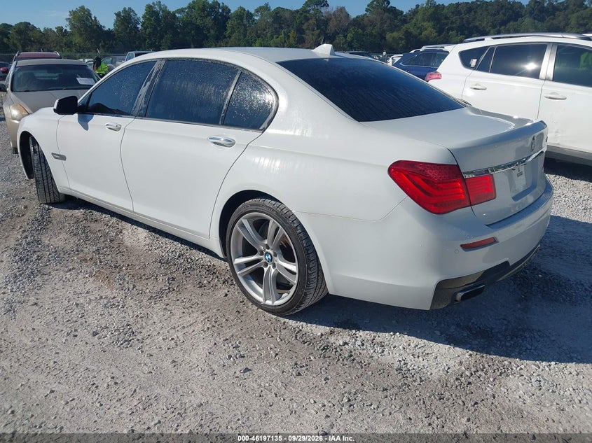 Фото 3 - BMW 750LI