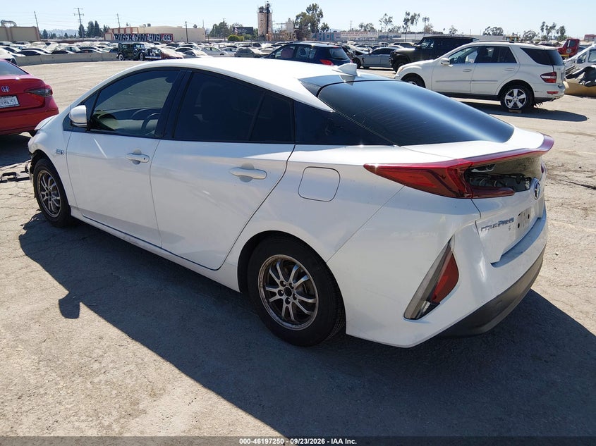 Vin: jtdkarfp5h3054080, lot: 46697134, toyota prius prime premium 20173