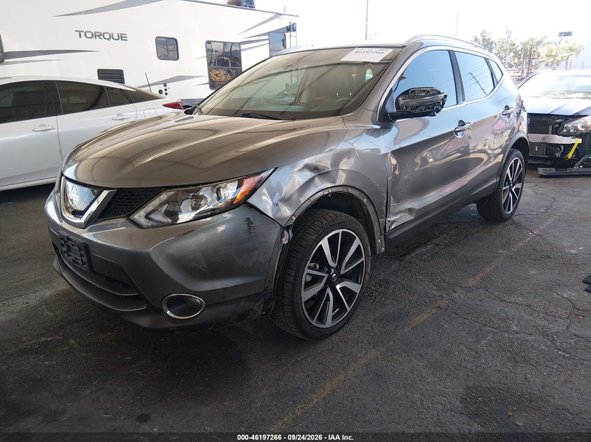 Vin: jn1bj1cp5hw006005, lot: 46697150, nissan rogue sport sl 20172