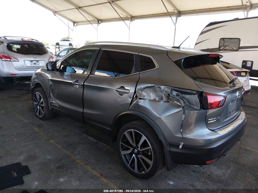 Vin: jn1bj1cp5hw006005, lot: 46697150, nissan rogue sport sl 20173
