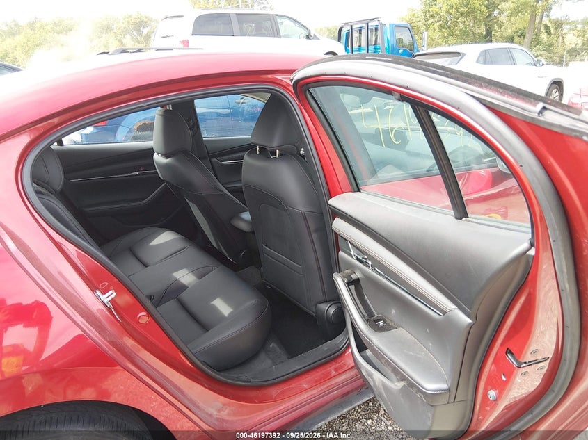 MAZDA MAZDA3 - zdjęcie 8