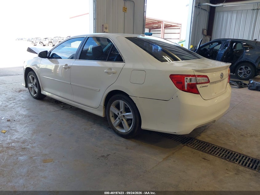 Vin: 4t1bf1fkxcu599942, lot: 46697307, toyota camry se 20123