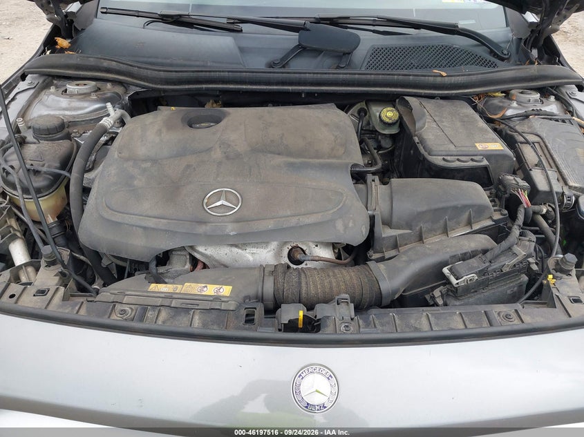 MERCEDES-BENZ GLA 250 - zdjęcie 10