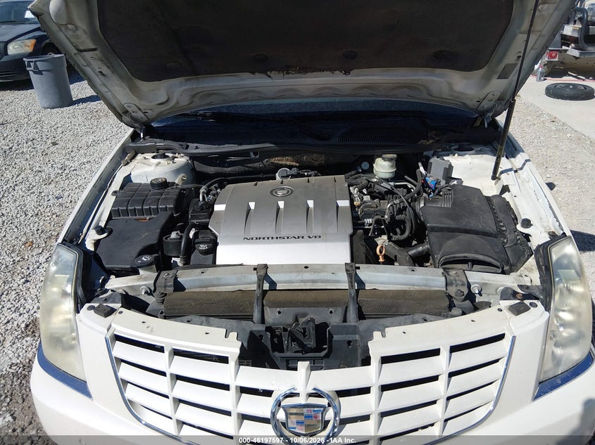 CADILLAC DTS 2011 VIN 1G6KH5E66BU137485