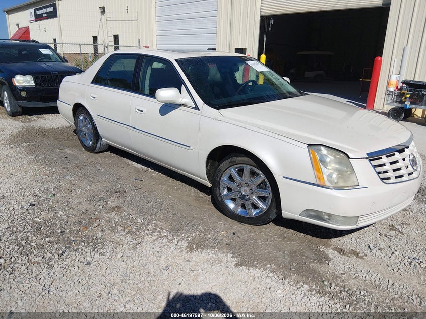 2011 CADILLAC DTS PREMIUM COLLECTION