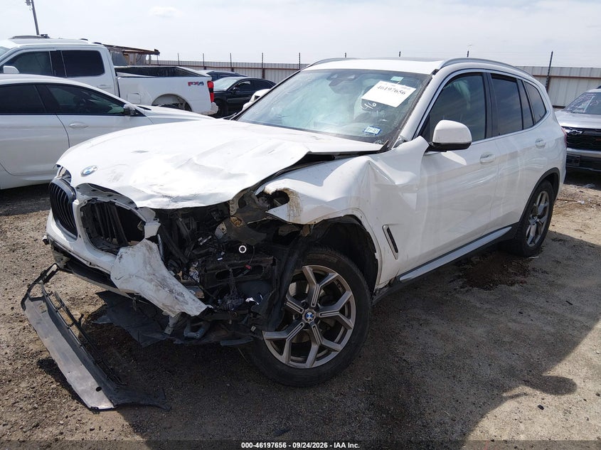 2020 BMW X3 xDrive30I, Left Front, IAAI, VIN 5UXTY5C05L9D10421 — photo 2