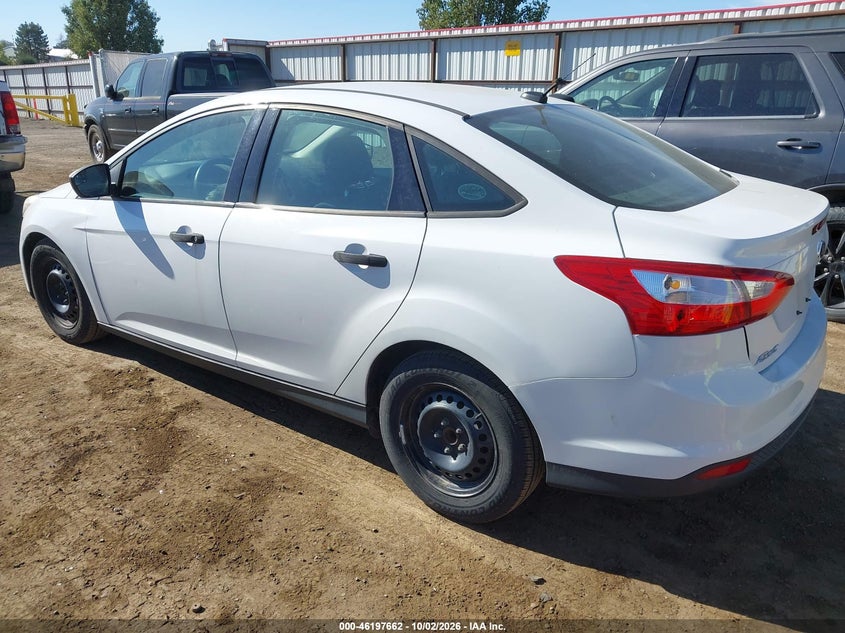 Vin: 1fahp3e27cl302629, lot: 46697546, ford focus s 20123