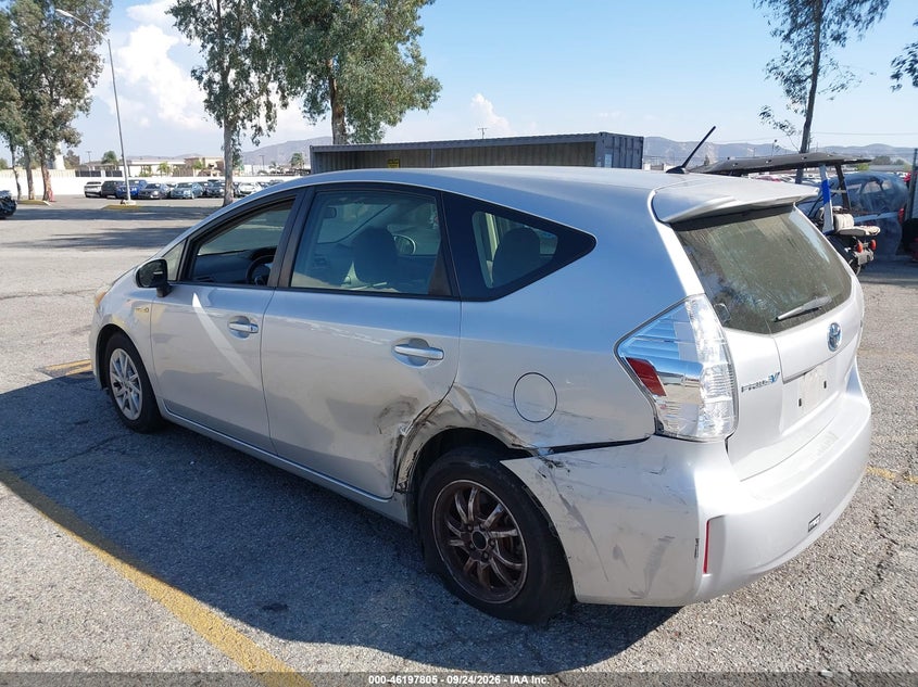 Vin: jtdzn3eu2c3166013, lot: 46697689, toyota prius v two 20123