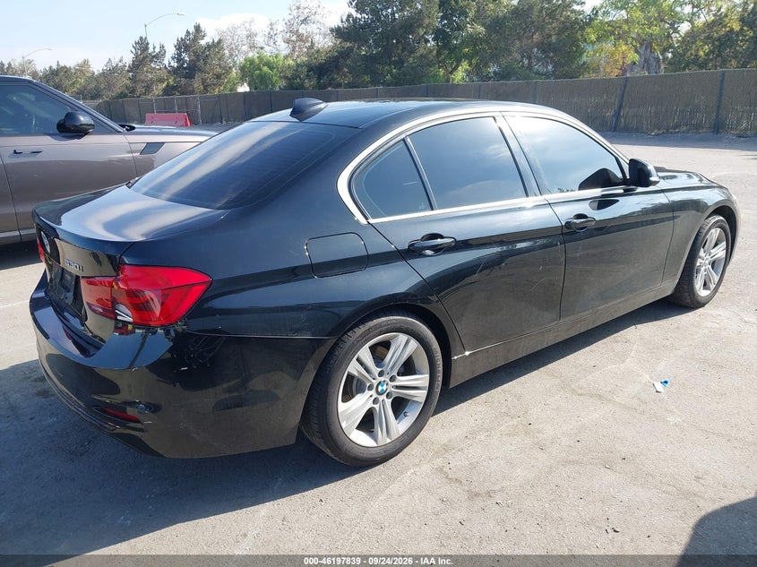 Vin: wba8b9c56jae22228, lot: 46697723, bmw 330i 20184