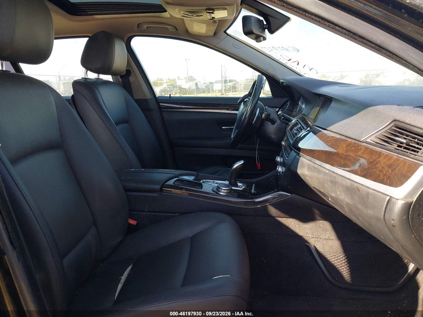 BMW 5 SERIES 2016 VIN WBA5A5C56GD529945