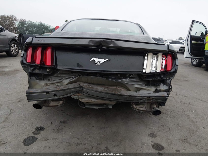 2016 FORD MUSTANG auction photo 6