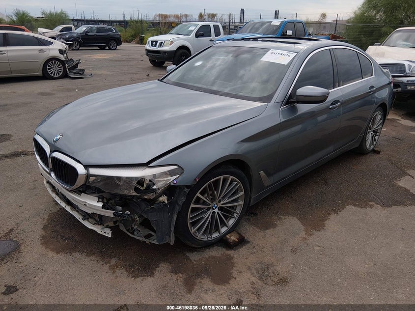 Фото 2 - BMW 530I