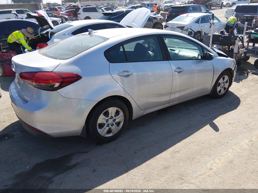 Vin: 3kpfk4a78je270660, lot: 46697976, kia forte lx 20184