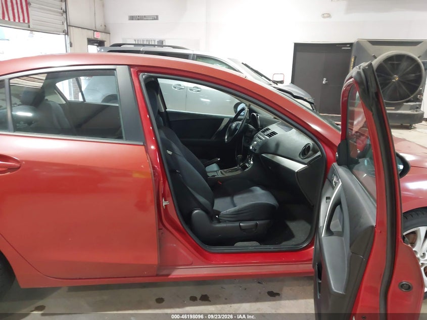MAZDA MAZDA3 2010 VIN JM1BL1S50A1323412