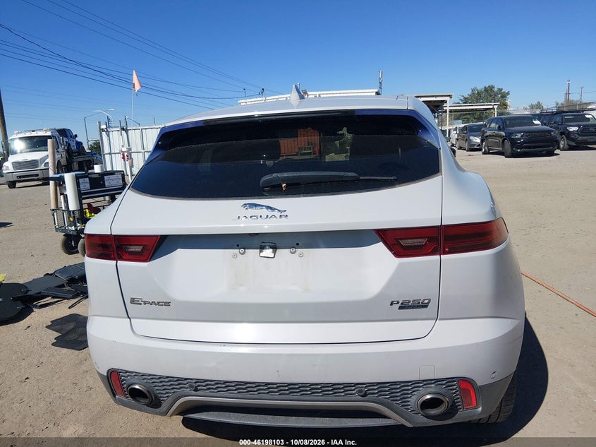JAGUAR E-PACE - zdjęcie 17