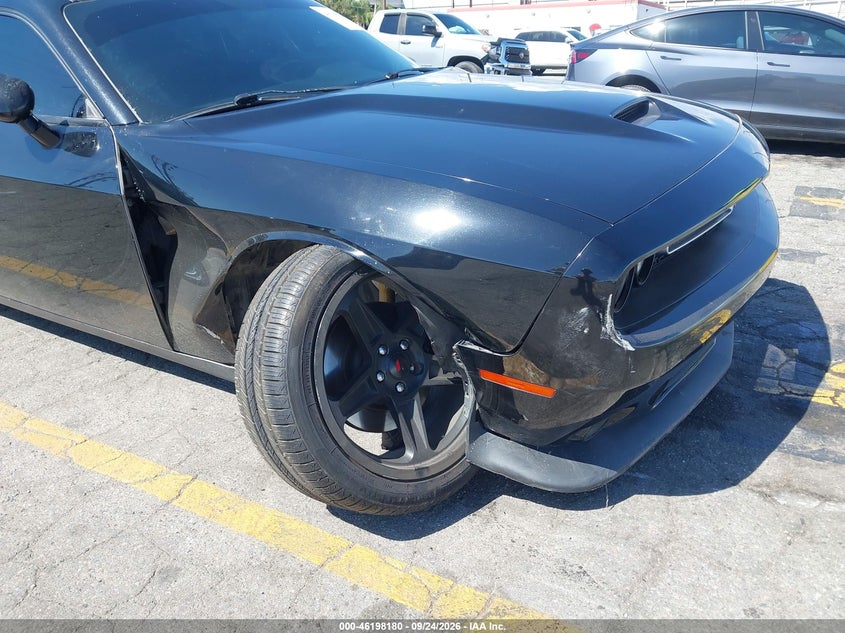 DODGE CHALLENGER - zdjęcie 18