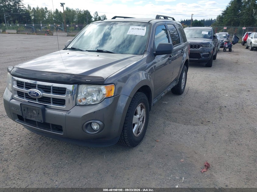 Vin: 1fmcu9dg6bka08975, lot: 46698082, ford escape xlt 20112