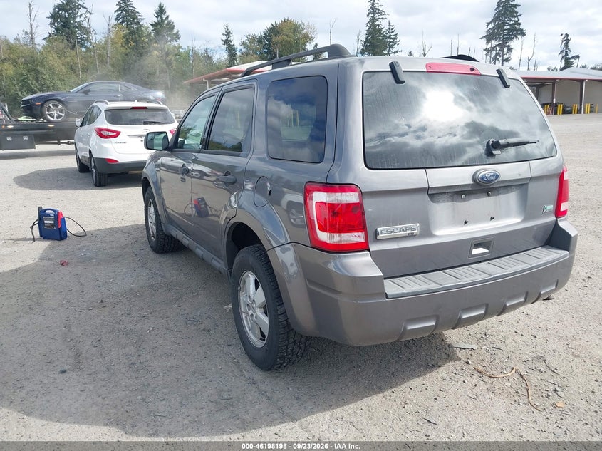 Vin: 1fmcu9dg6bka08975, lot: 46698082, ford escape xlt 20113