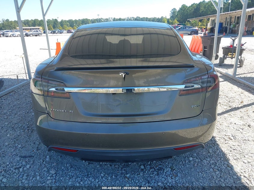 TESLA MODEL S - zdjęcie 15