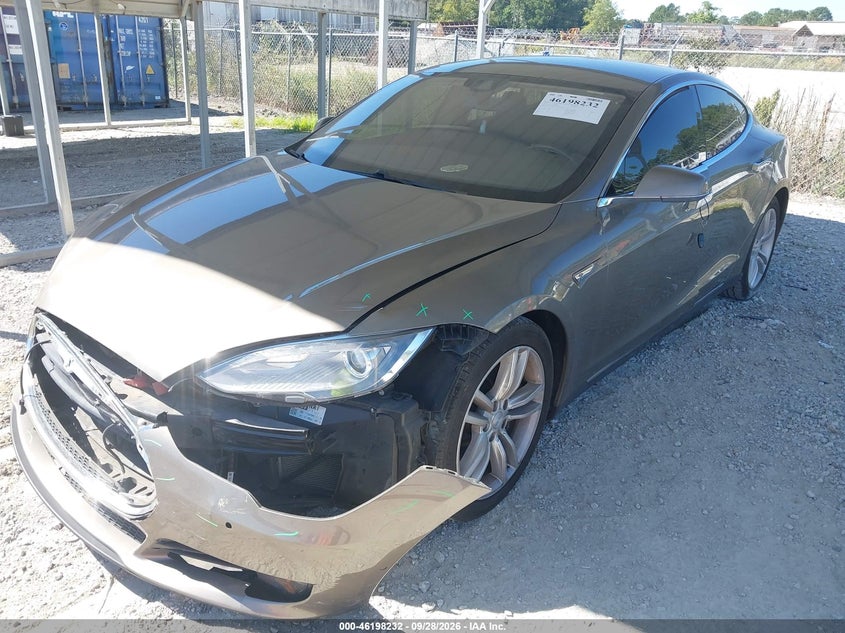 TESLA MODEL S - zdjęcie 2