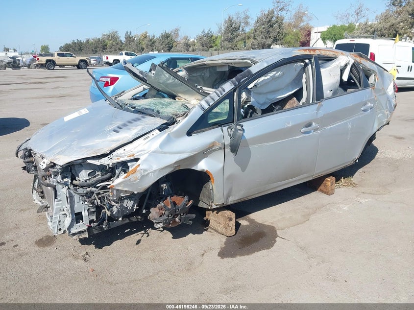 Vin: jtdkn3du6c5422354, lot: 46698130, toyota prius two 20122