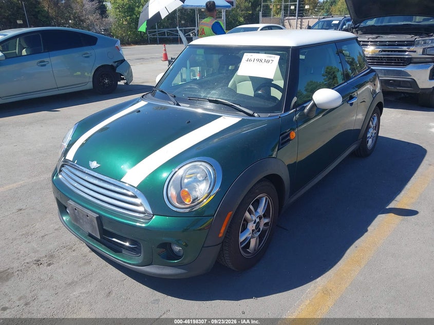 MINI HARDTOP 2013 VIN WMWSU3C54DT690391