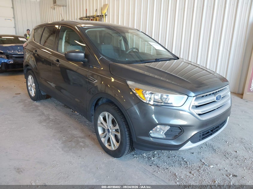 Vin: 1fmcu9gd4kua98570, lot: 46698366, ford escape se 2019 img_1