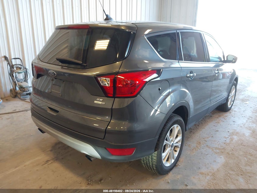 Vin: 1fmcu9gd4kua98570, lot: 46698366, ford escape se 20194