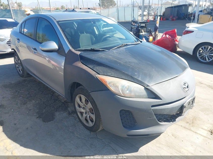 Vin: jm1bl1up8d1852657, lot: 46698367, mazda mazda3 i sport 20131