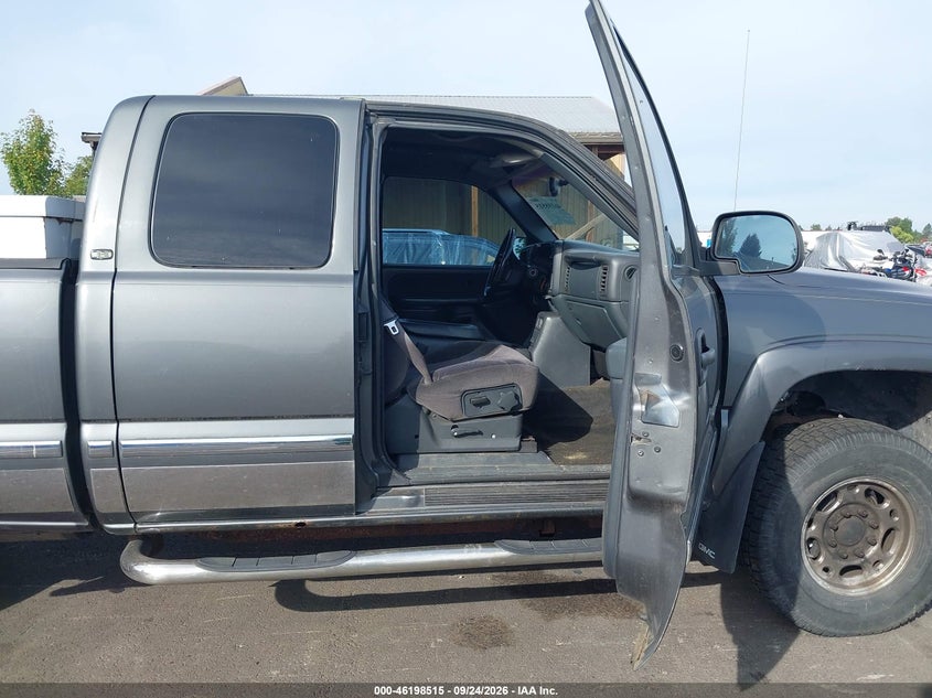 GMC SIERRA 2500HD 2001 VIN 1GTHK29U31E306449