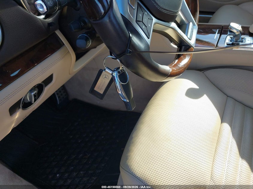 2013 MERCEDES-BENZ SL 550 · Фото 11