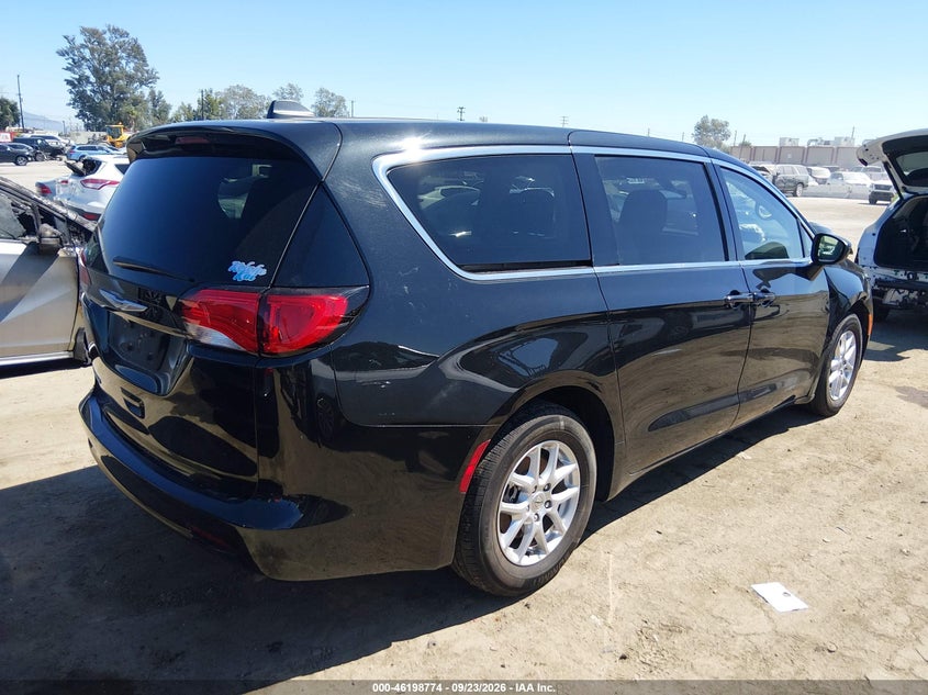 Vin: 2c4rc1cg1nr102966, lot: 46698685, chrysler voyager lx 20224