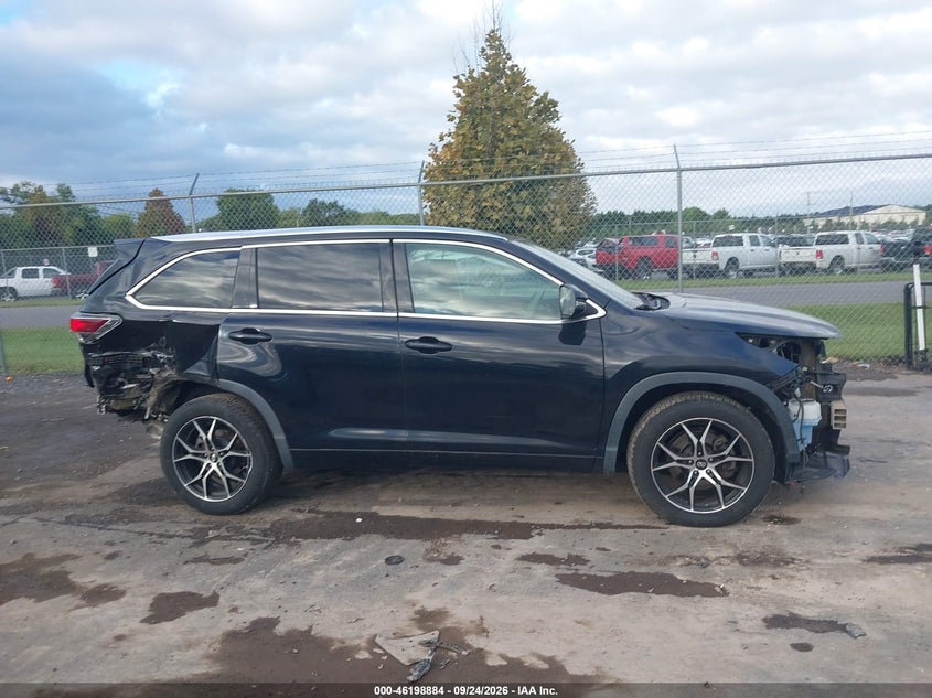 TOYOTA HIGHLANDER - zdjęcie 14