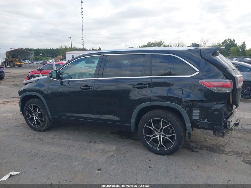 TOYOTA HIGHLANDER - zdjęcie 15