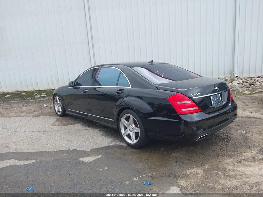 2010 MERCEDES-BENZ S 550 · Фото 3