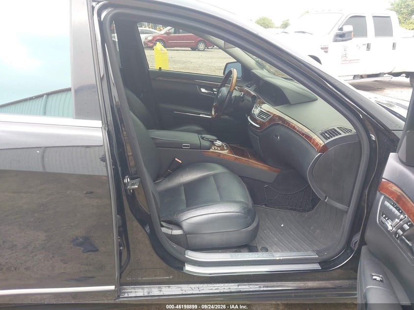 2010 MERCEDES-BENZ S 550 · Фото 5