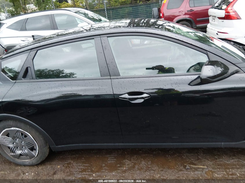 2026 KIA K4 LX · Фото 13