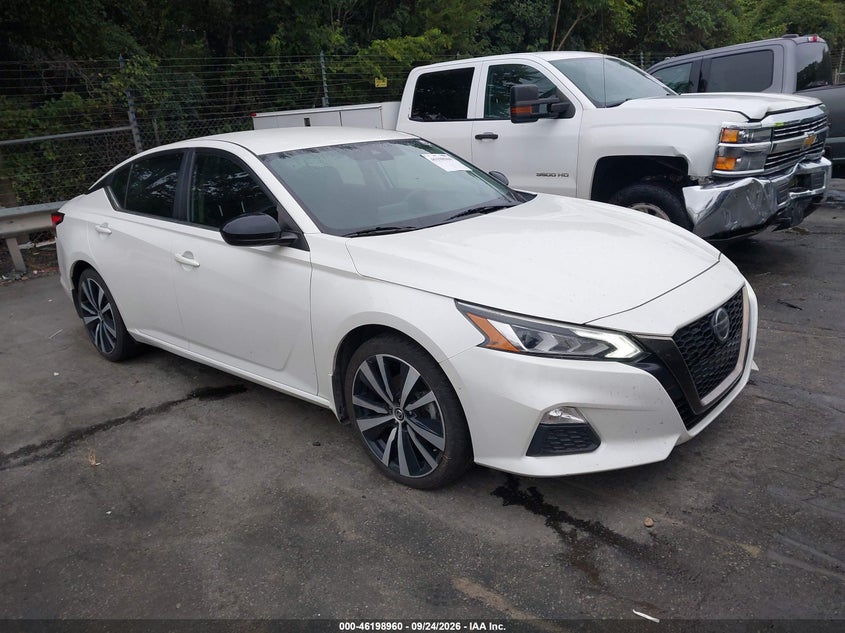2020 NISSAN ALTIMA SR FWD