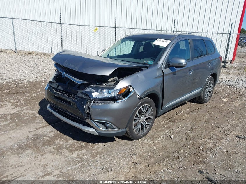 Vin: ja4az3a30jj001661, lot: 46698907, mitsubishi outlander se 20182
