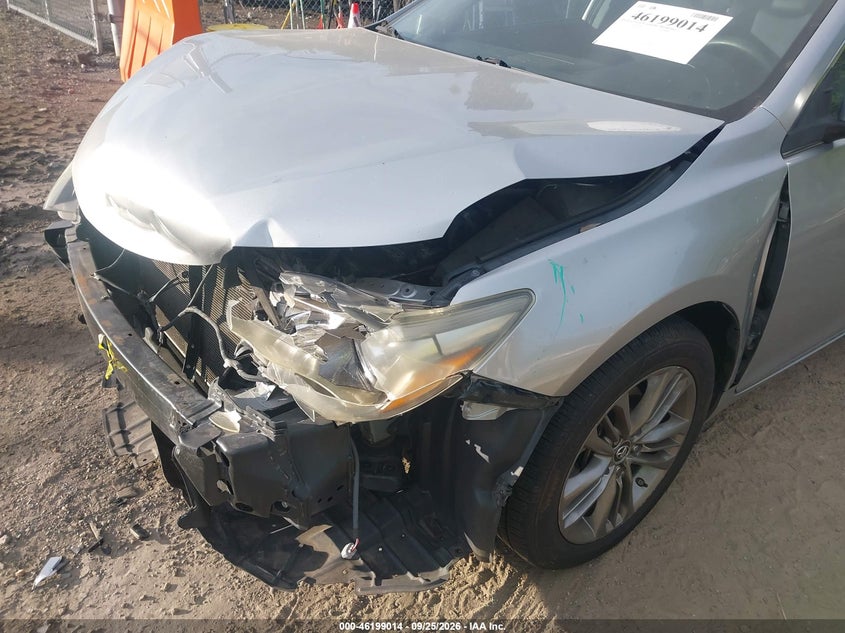 TOYOTA CAMRY - zdjęcie 17