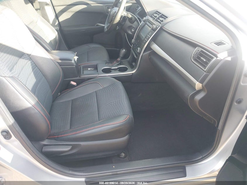 TOYOTA CAMRY - zdjęcie 5