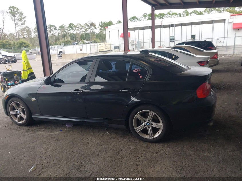 2011 BMW 328I XDRIVE · Фото 14